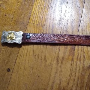 Belt with cowboy buckle